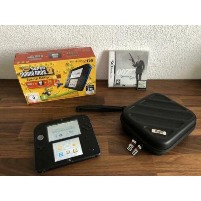 Nintendo 2DS + Opberghoes & Game