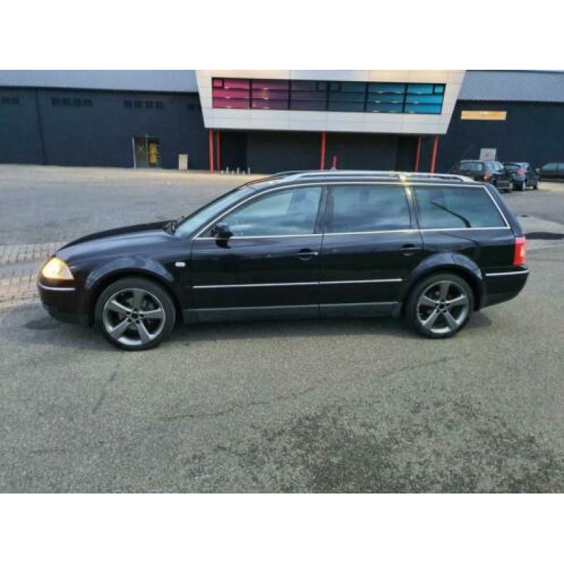 Volkswagen Passat 1.9 TDI Variant 96KW 2003 Zwart