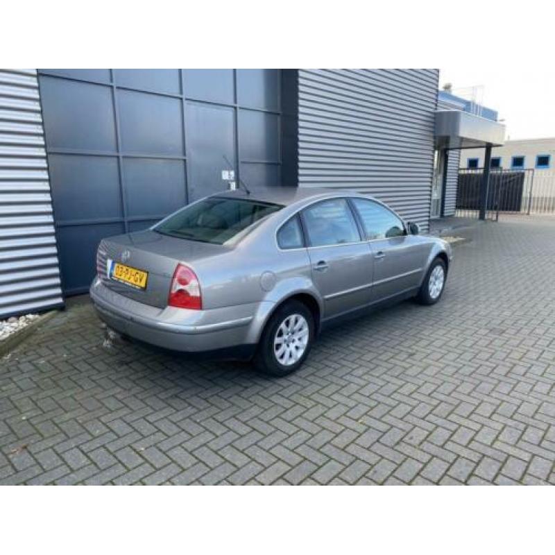 Volkswagen Passat 2.0-20V Athene Clima LM --Inruil Mogelijk-