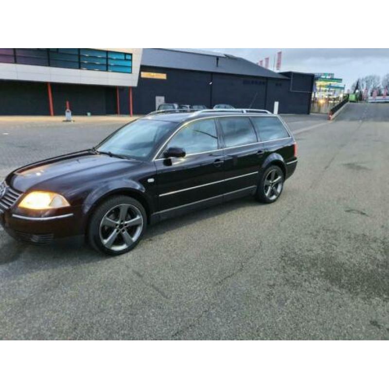 Volkswagen Passat 1.9 TDI Variant 96KW 2003 Zwart