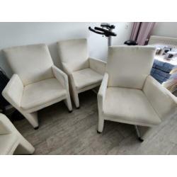 Beige (eetkamer)stoelen