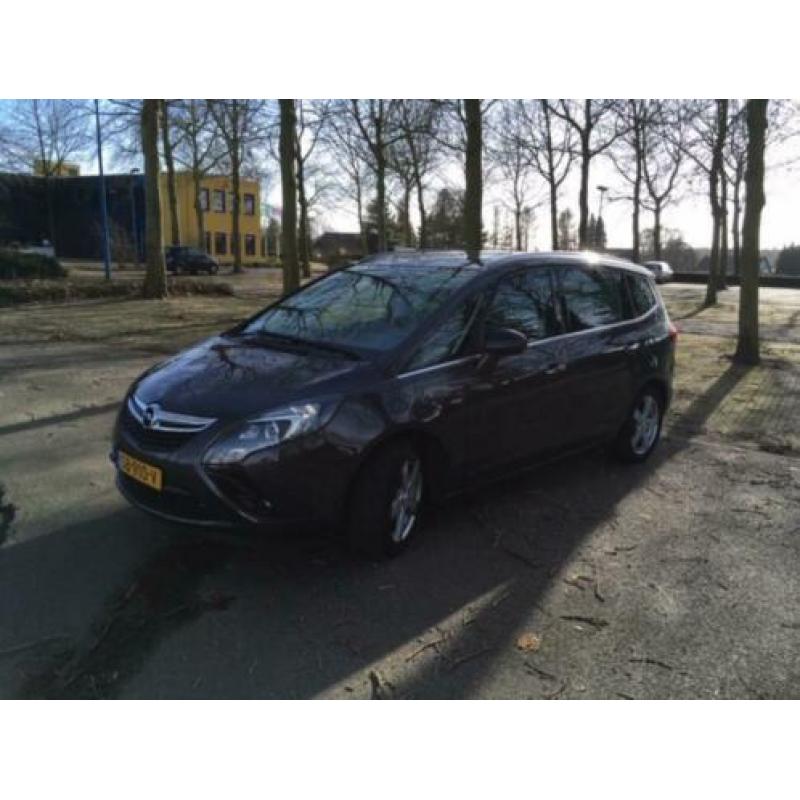 Zafira 2.0 cdti 190PK Cosmo/NAVI/PDC/LEER/Automaat