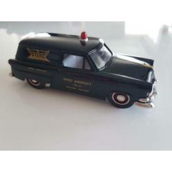 Durham Classics - Ford Courier Avro hangemaakt 1/43