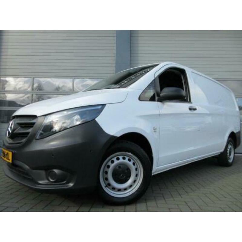 Mercedes-Benz Vito 111cdi lang met airco , camera , navigati