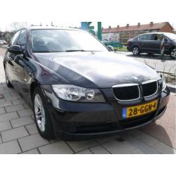 BMW 3 Serie 316i Executive - Navigatie