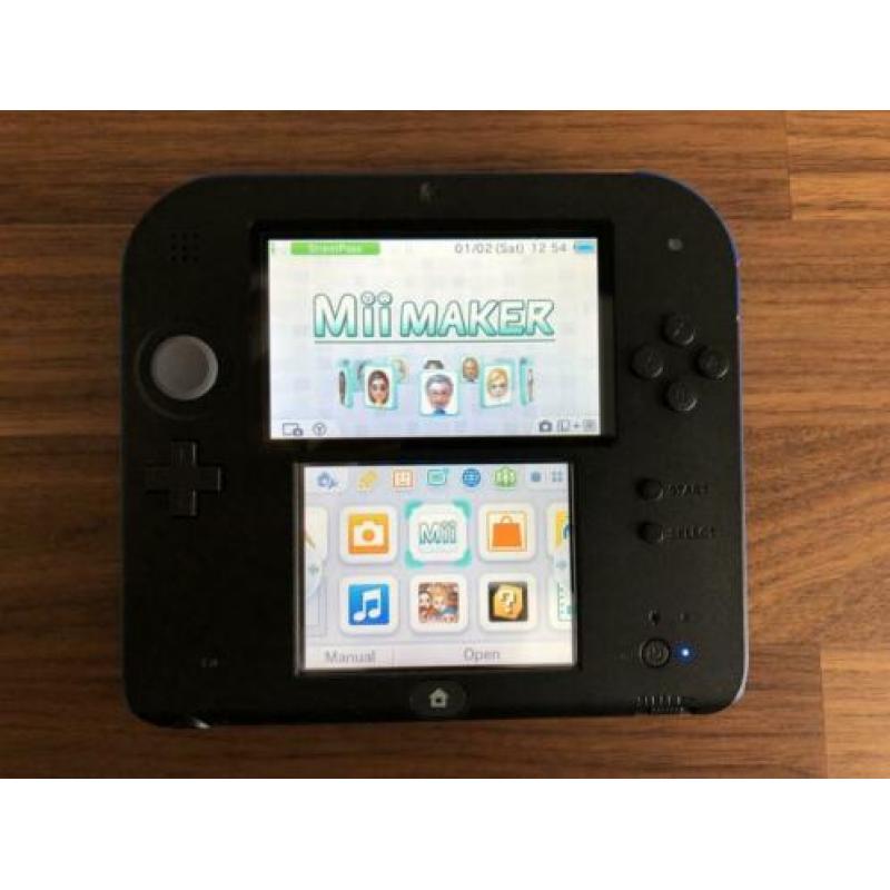 Nintendo 2DS + Opberghoes & Game