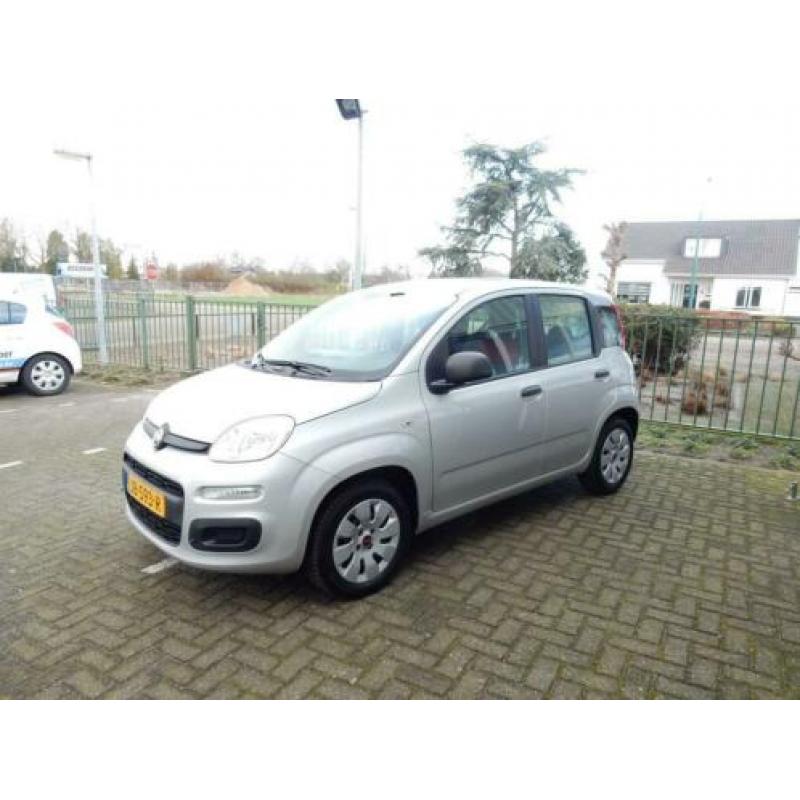 Fiat Panda 0.9 TwinAir Edizione Cool incl 4 seizoenen banden