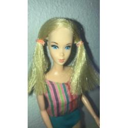 Oude barbie van Mattel.