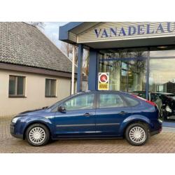 Ford Focus 1.6-16V Champion Airco Cruise Elek.Pakket NL-Auto