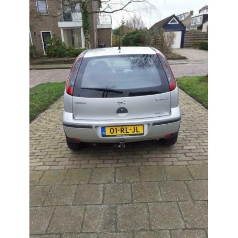 Opel Corsa 1.2 16V Twinport 3D 2005 Grijs