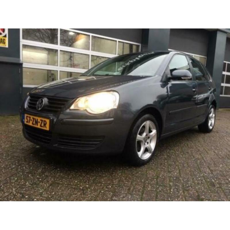 Volkswagen POLO 1.4 16V 80PK OPTIVE, LMV, Airco, zeer netje