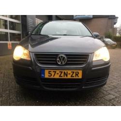 Volkswagen POLO 1.4 16V 80PK OPTIVE, LMV, Airco, zeer netje