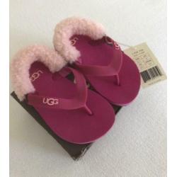 Uggs baby slippers 1 jaar