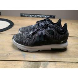 Nike Air Max Sequent 3 maat 33,5