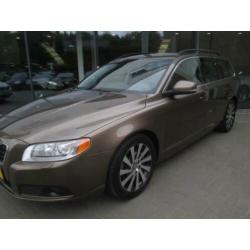 Volvo V70 1.6 D2 Summum Edition. Leer,Xenon,Navi,Memorie,Ele