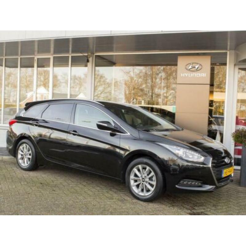 Hyundai i40 Wagon 1.7 CRDi Business Edition / TREKHAAK / NAV