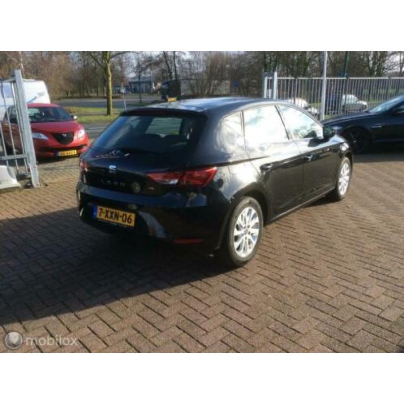 Seat Leon 1.2 TSI Style 5 Deurs climate contr boekjes nap lm