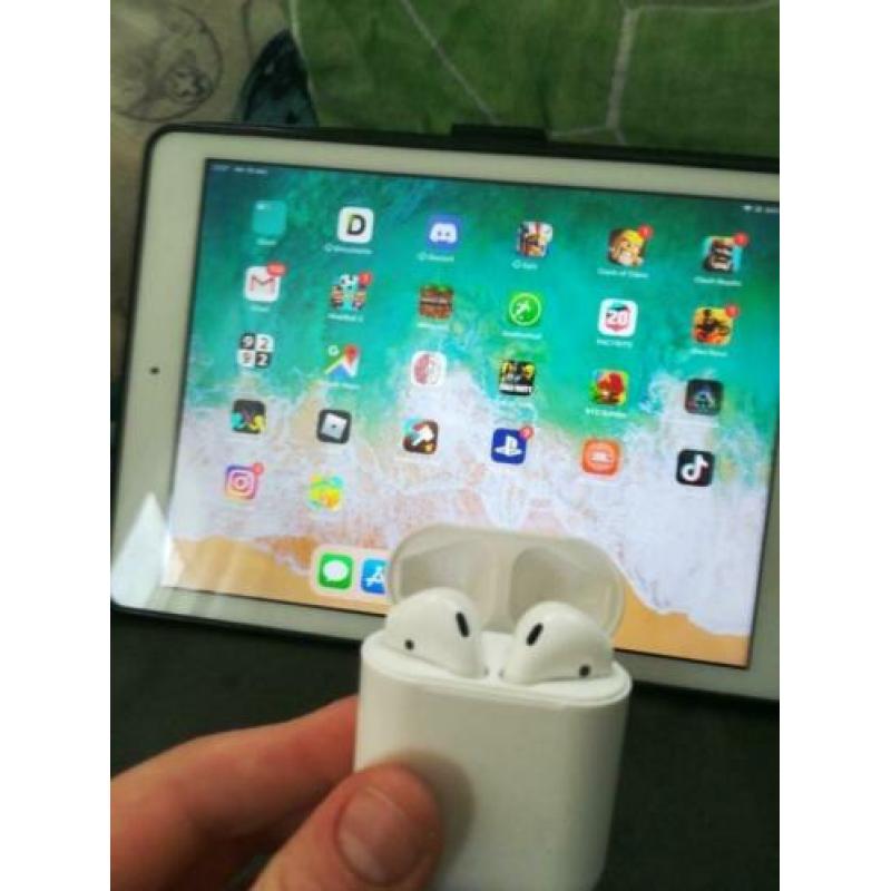 Airpods 1 op 1 namaak bijna niet gebruikt