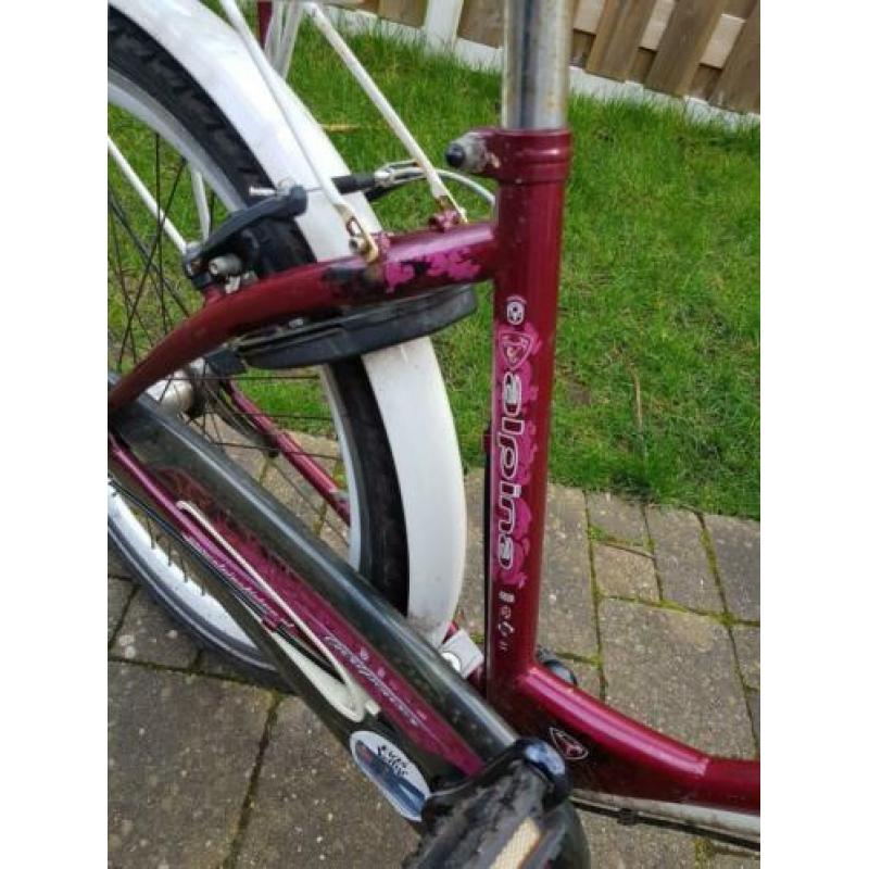 Meisjesfiets 24 inch met 3 versnellingen