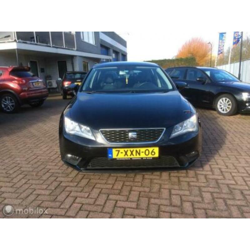 Seat Leon 1.2 TSI Style 5 Deurs climate contr boekjes nap lm