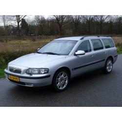 Volvo V70 2.3 T-5 250pk Titanium Nieuwstaat. origineel NL. l