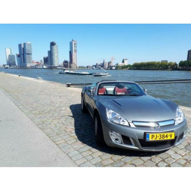 Opel GT 2.0 Turbo 2007 Grijs Km stand 16.600 !!