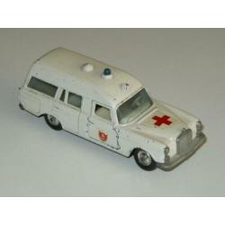 Mercedes Benz Binz Ambulance, Matchbox King Size No K-6