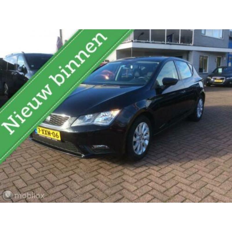 Seat Leon 1.2 TSI Style 5 Deurs climate contr boekjes nap lm