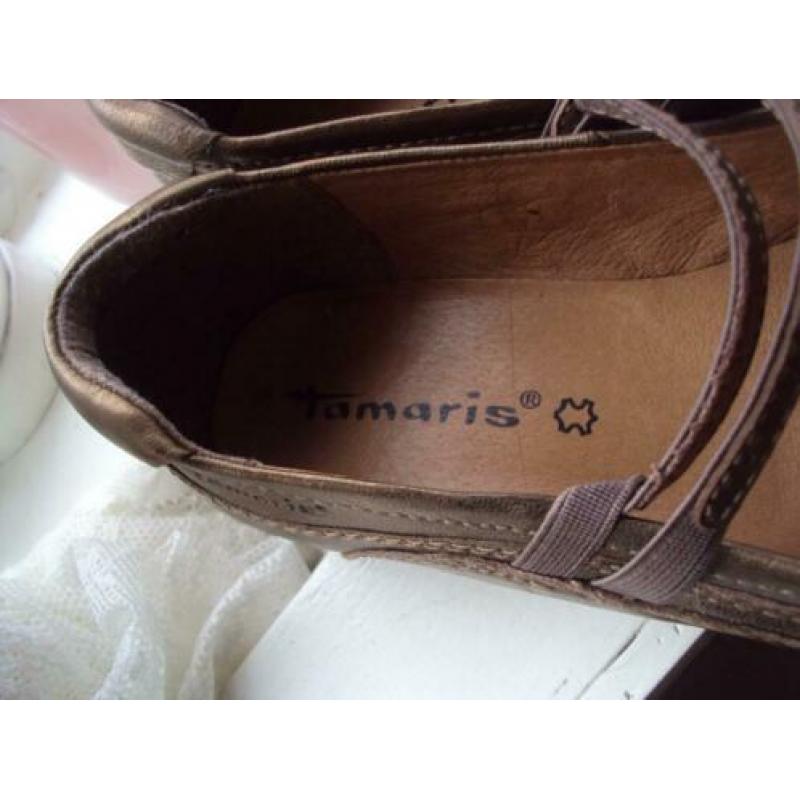 Tamaris goud kleur balerina maat 38