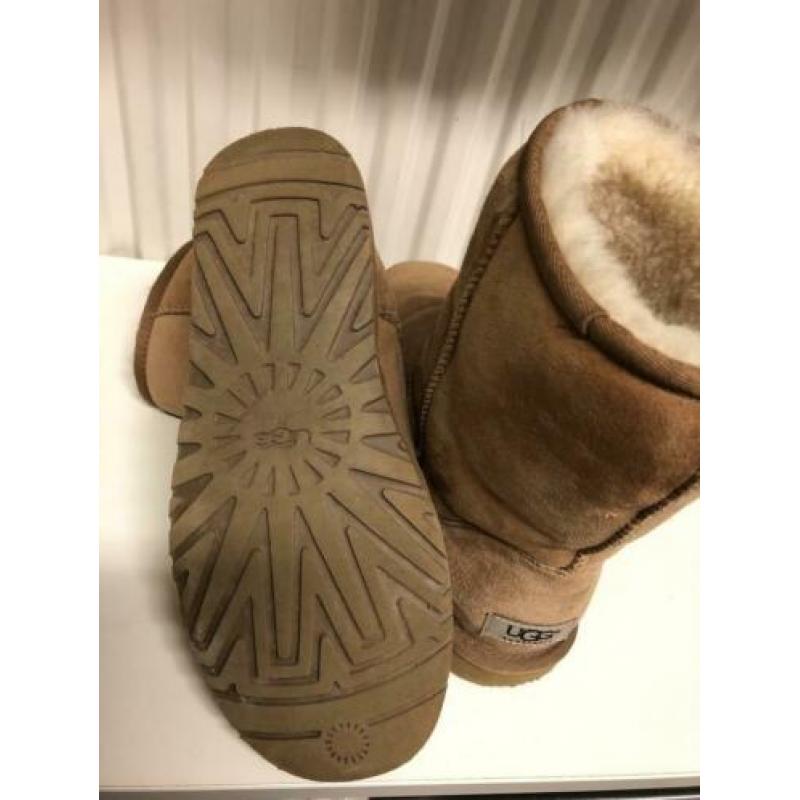 Uggs camel maat 39. Niet gedragen