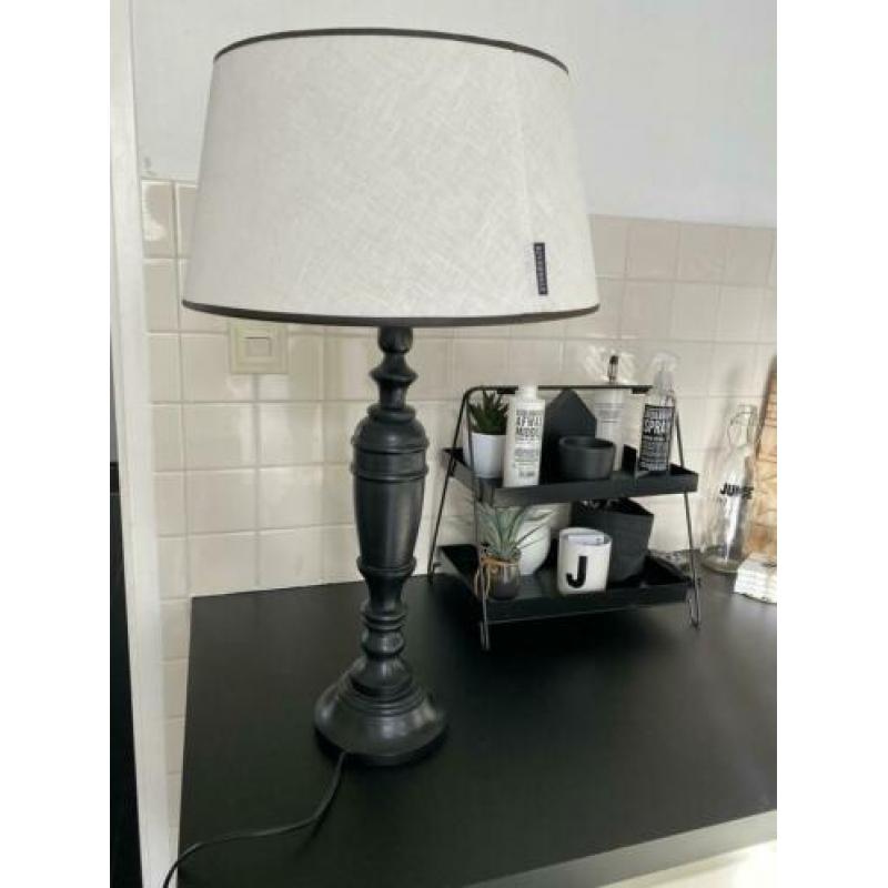 Riverdale lamp zwart wit