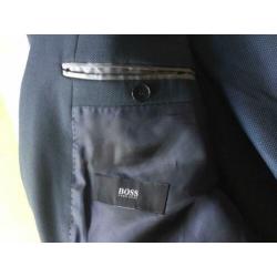 Mooi Hugo Boss slimfit kostuum mt 52 donkerblauw