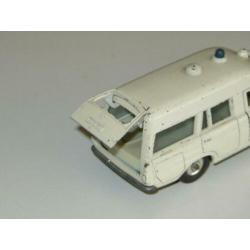 Mercedes Benz Binz Ambulance, Matchbox King Size No K-6