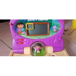 Dora laptop van Vtech paars/geel . Nog in goede staat