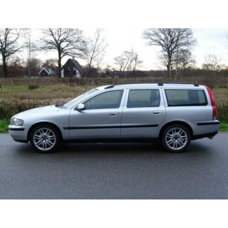 Volvo V70 2.3 T-5 250pk Titanium Nieuwstaat. origineel NL. l