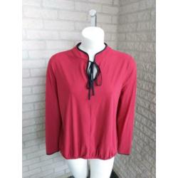 Nette rode blouse van Studio Anneloes maat XL