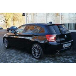 BMW 1-serie 116i Executive Navi|Clima|Cruis|PDC 136PK Zwart