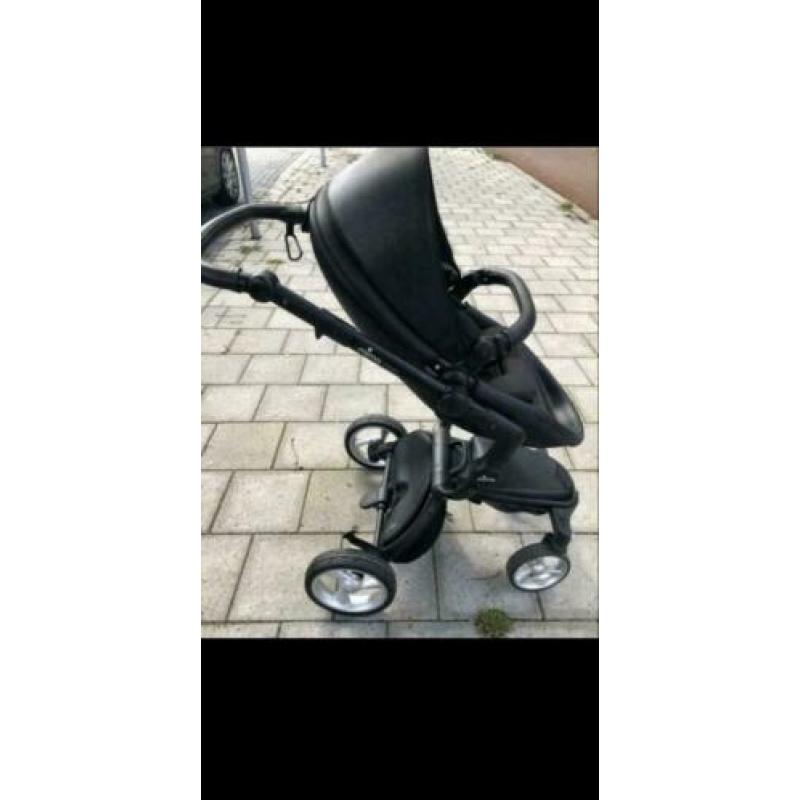 Mooie zwarte mima kinderwagen+accessoires