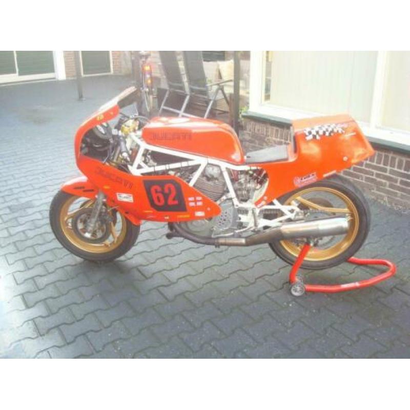 Te koop Ducati F3 zeer zeldzaam.