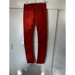 Gstar broek size 28 length 34. Rood