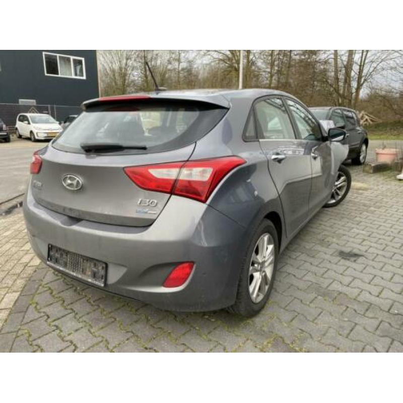 Hyundai I30 1.6 crdi 2012 Vol Opties