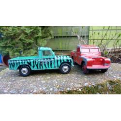 Corgi Toys Landrover 2 stuks auto schaalmodel