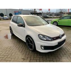 Volkswagen Golf 2.0 GTI Edition 35