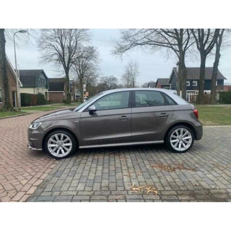 Audi A1 A1 SPORTBACK A1 s-line DSG met navi