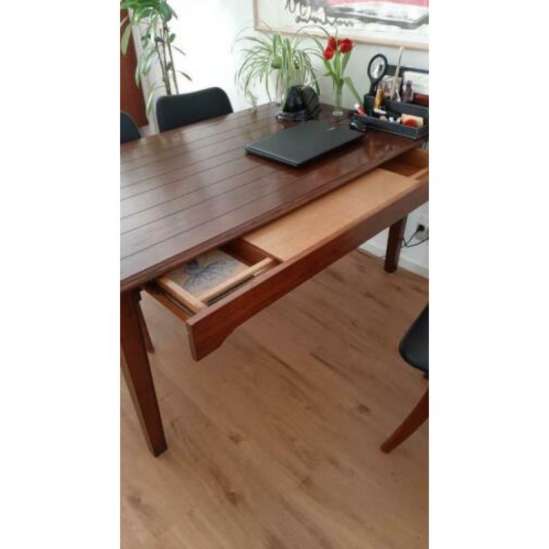 Eetkamertafel / werktafel / hobbytafel met grote lade