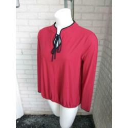 Nette rode blouse van Studio Anneloes maat XL