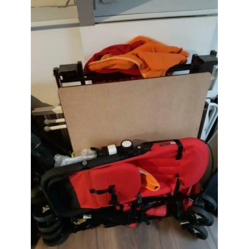 Mega baby-uitzet. Box, wieg, ledikant, maxi cosy, bugaboo en