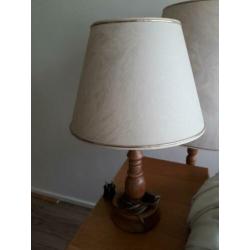 Handgemaakte Tafel Lamp houten voet «DOE nou 'n bod»