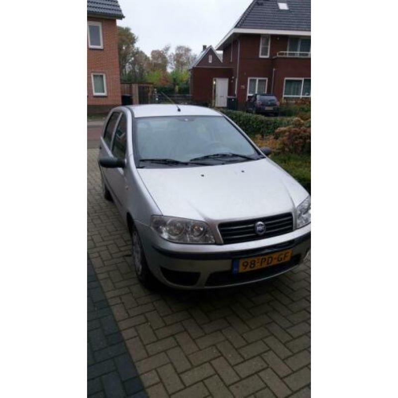 Fiat Punto 1.2 5DR 2004 Grijs