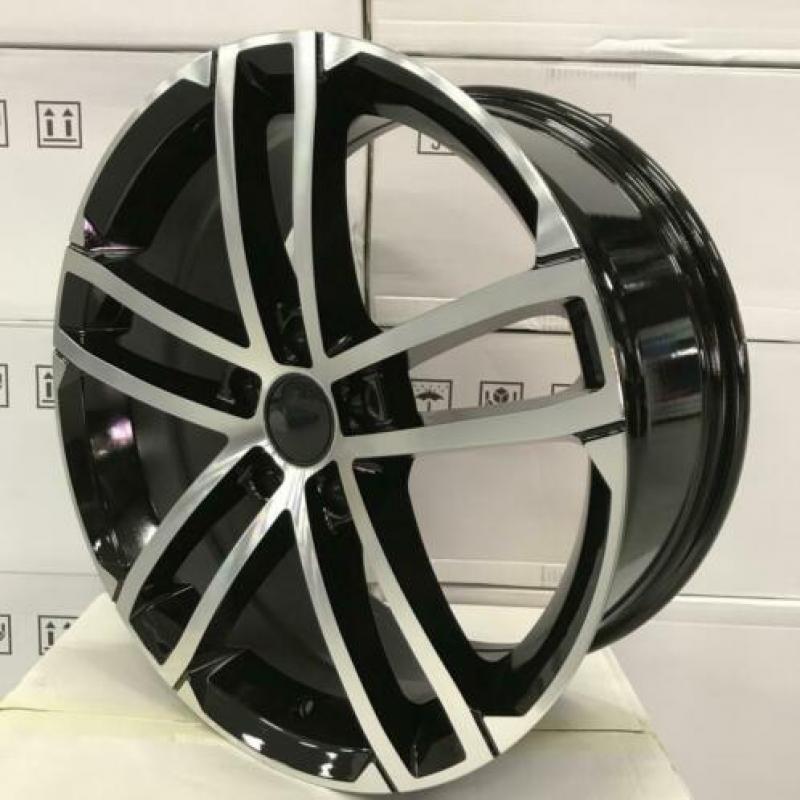 Nieuwe set 18'' Vw golf velgen evt met banden leverbaar